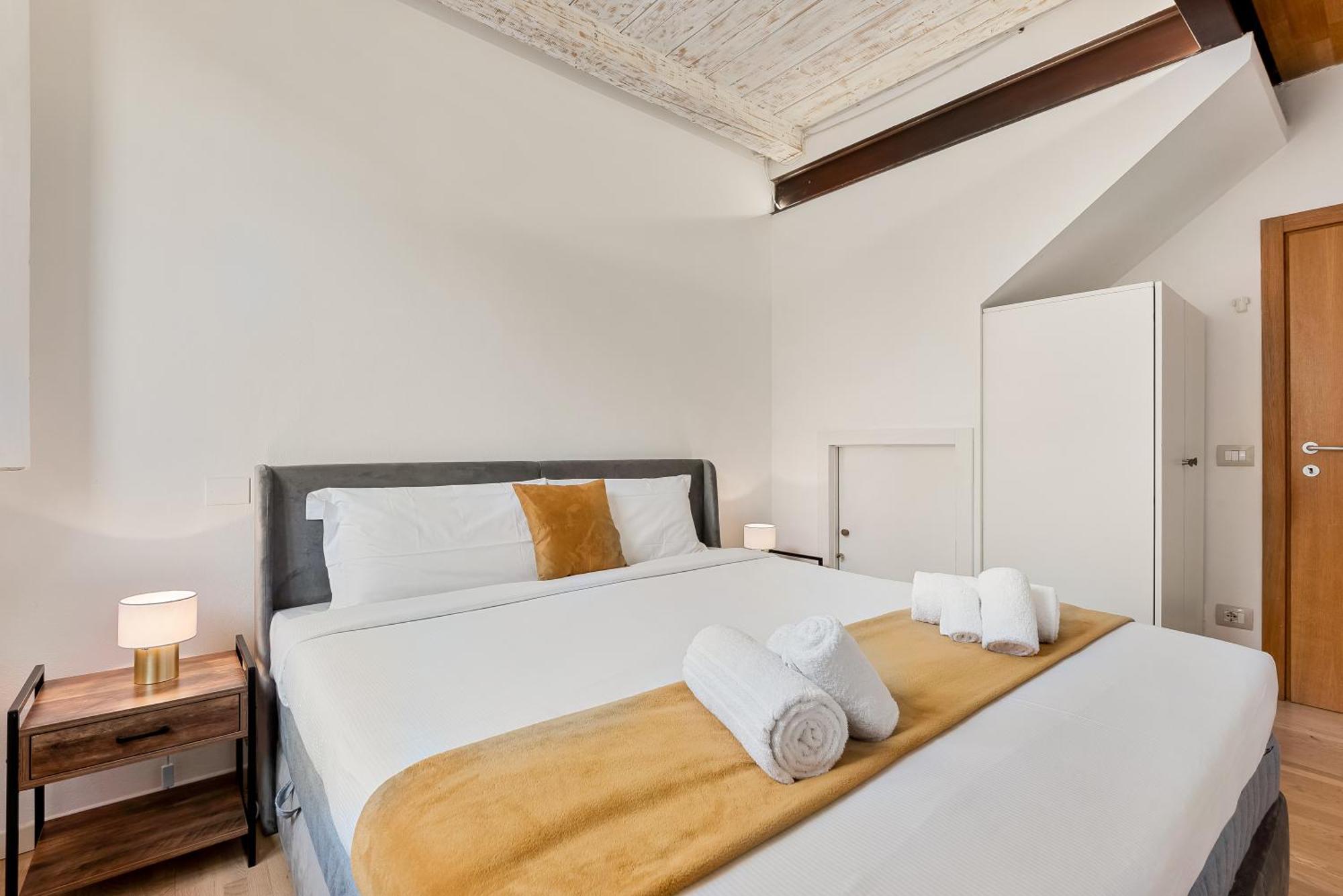 Apartment Penthouse In Duomo View Of Brunelleschi's Dome *